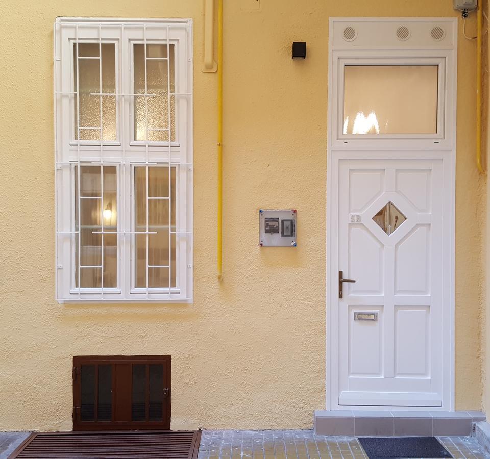 Authentic Akacfa Apartment Budapest Exterior foto
