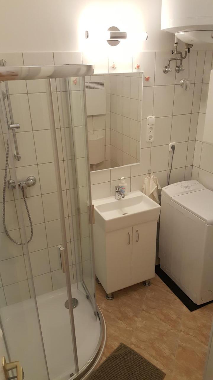 Authentic Akacfa Apartment Budapest Exterior foto