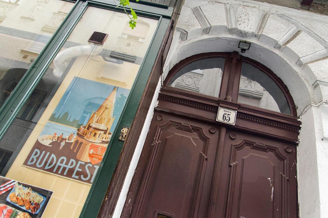 Authentic Akacfa Apartment Budapest Exterior foto