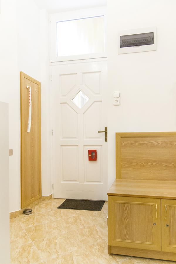 Authentic Akacfa Apartment Budapest Exterior foto