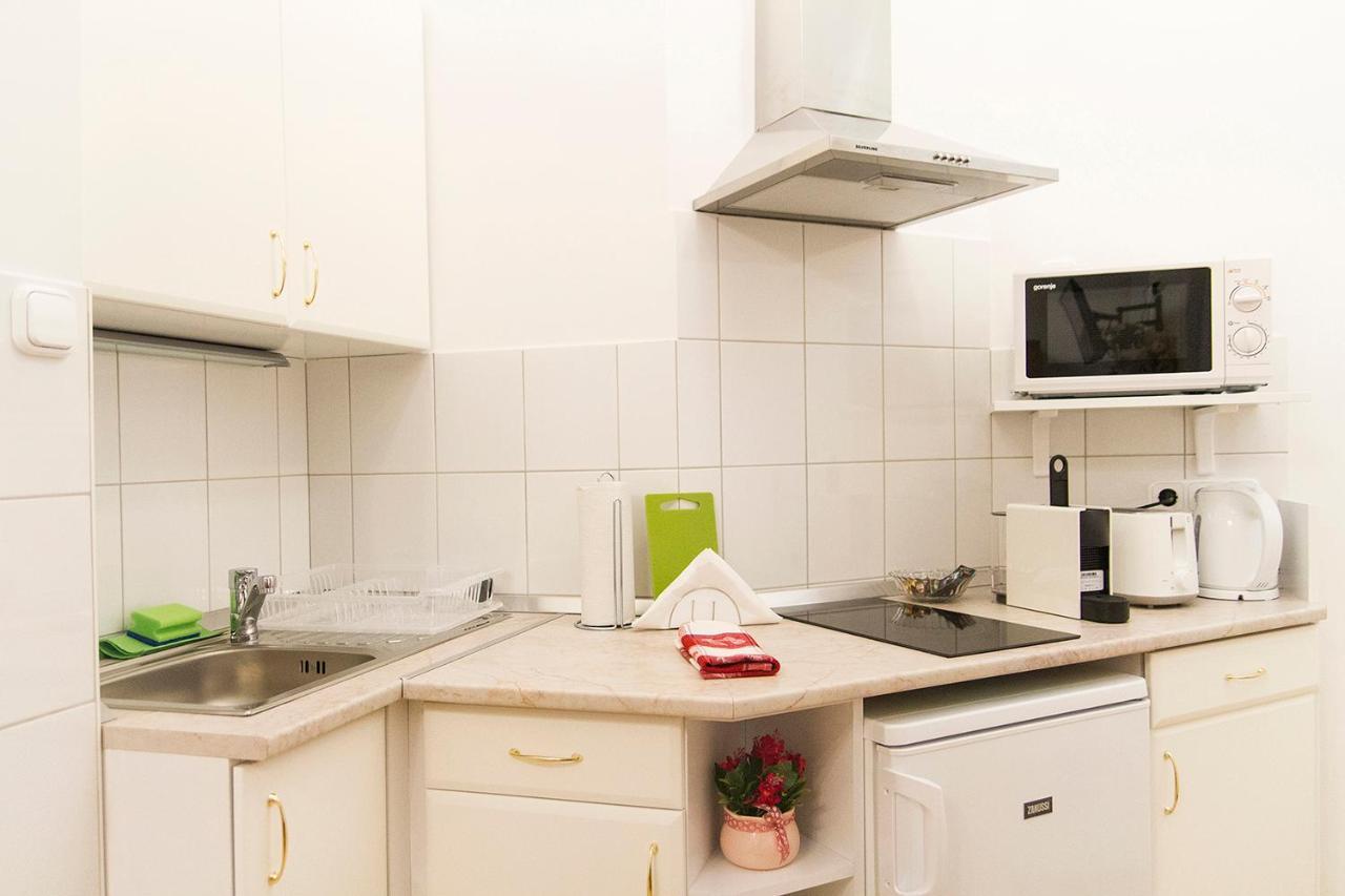 Authentic Akacfa Apartment Budapest Exterior foto